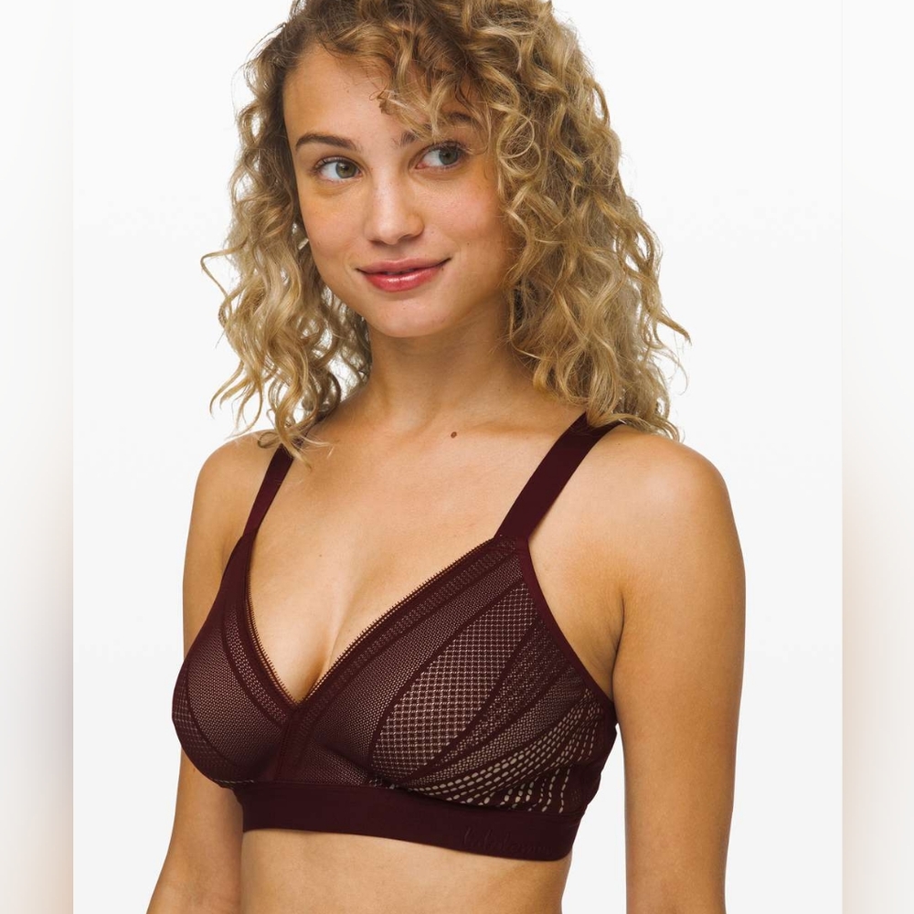 Lululemon Awake to Lace Bra Garnet 34D New